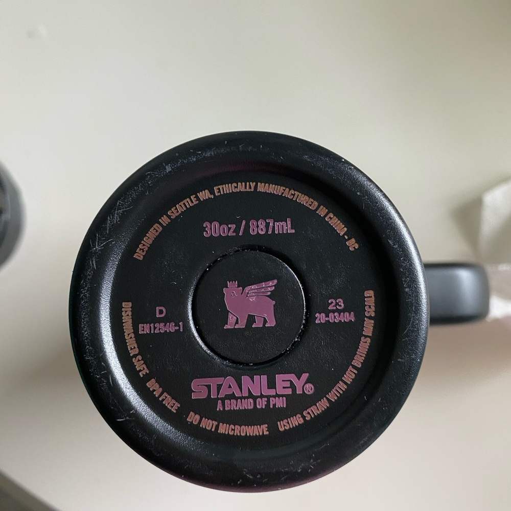 Stanley 30oz - Picture 6 of 6